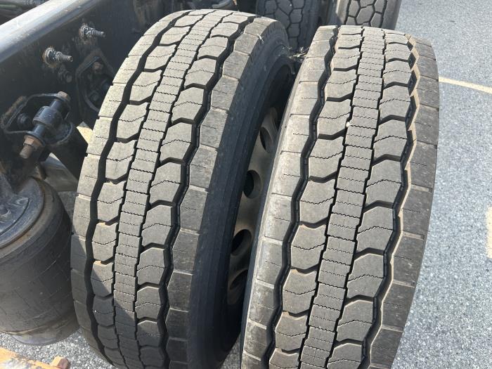 2019 International LT625-34