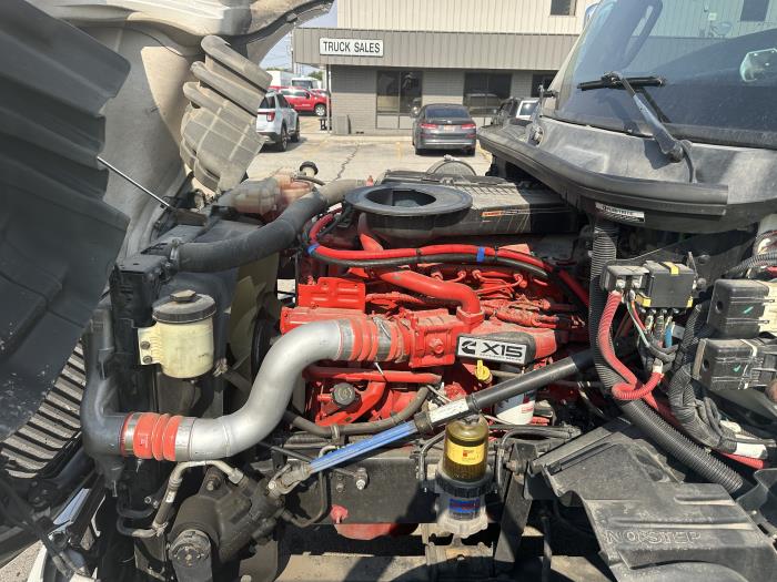 2019 International LT625-37