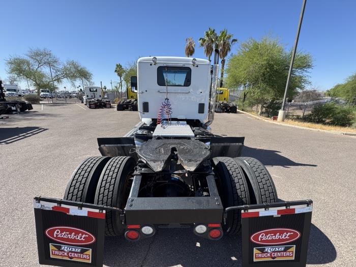 2018 Peterbilt 579-4