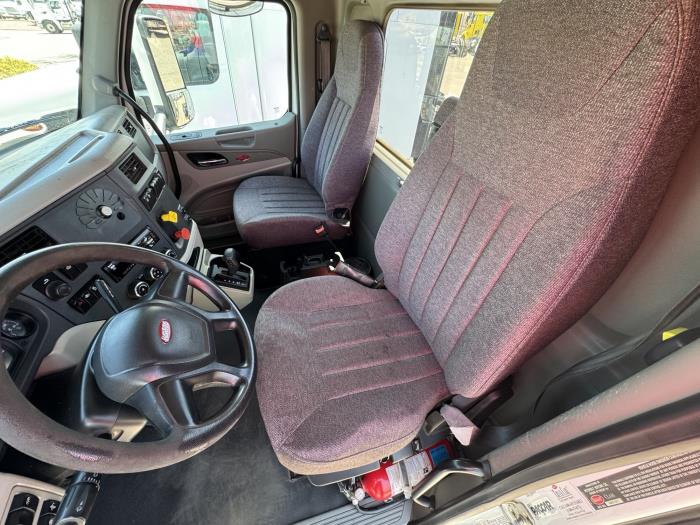 2018 Peterbilt 579-12