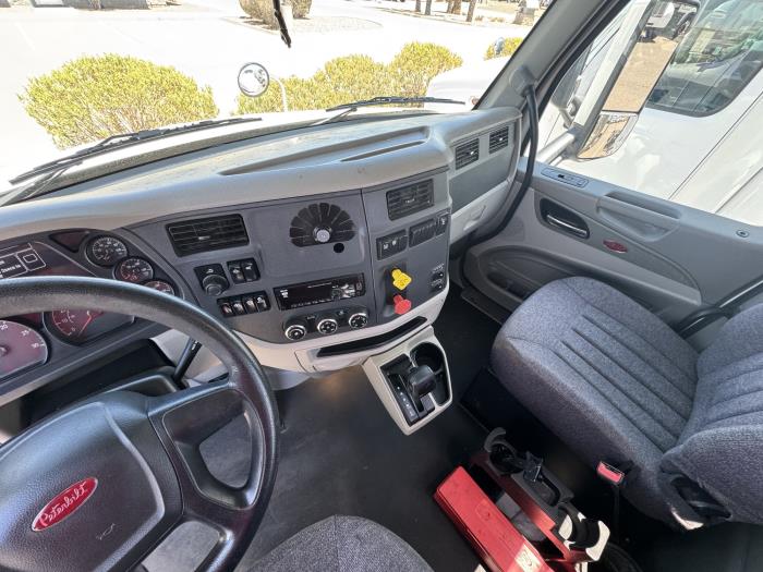 2018 Peterbilt 579-14