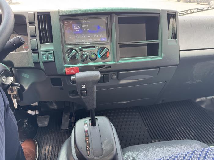 2024 Isuzu NRR-10