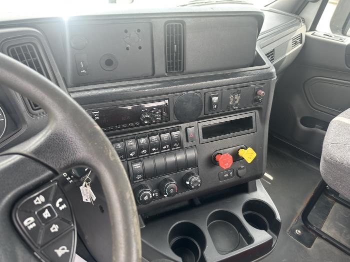 2020 International LT625-8