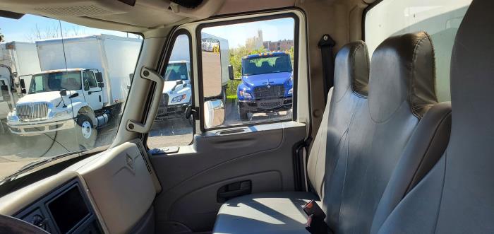 2018 International 4300-6