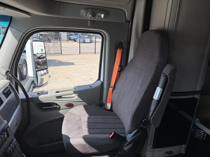 2022 Peterbilt 579-7