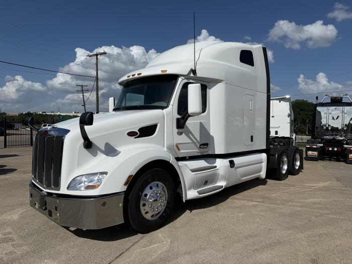 2022 Peterbilt 579-1