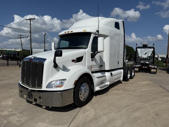 2022 Peterbilt 579-16