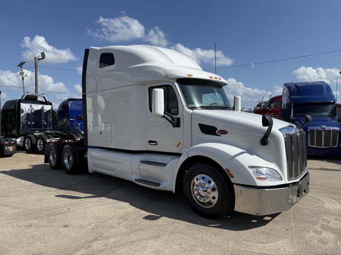 2022 Peterbilt 579-21