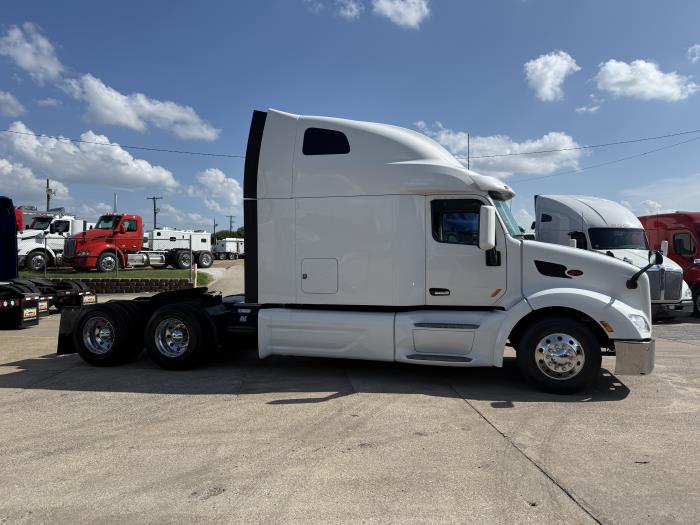 2022 Peterbilt 579-23