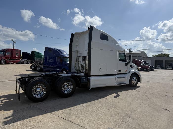 2022 Peterbilt 579-29