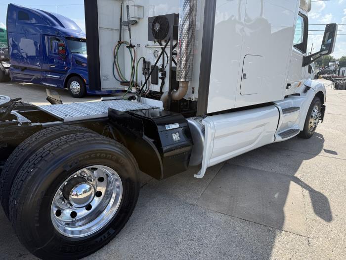 2022 Peterbilt 579-30