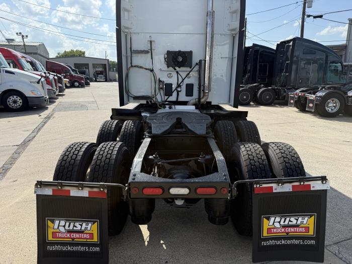 2022 Peterbilt 579-32