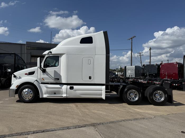 2022 Peterbilt 579-34
