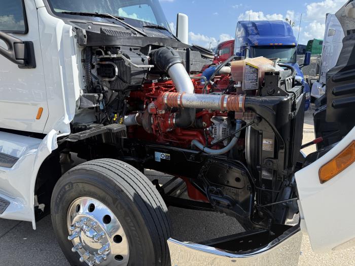 2022 Peterbilt 579-36
