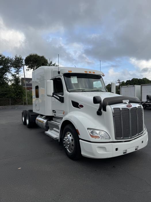 2021 Peterbilt 579-7