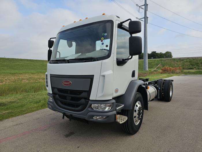 2025 Peterbilt 220-1