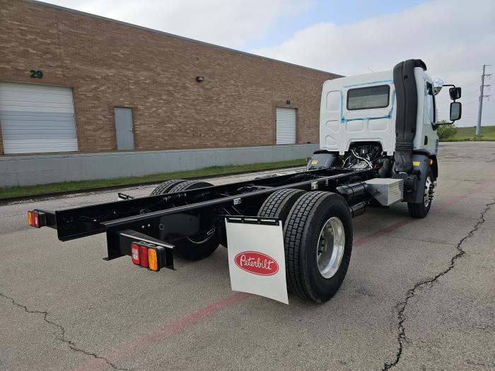 2025 Peterbilt 220-5
