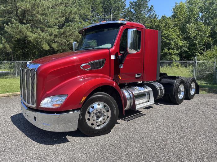 2022 Peterbilt 579-1