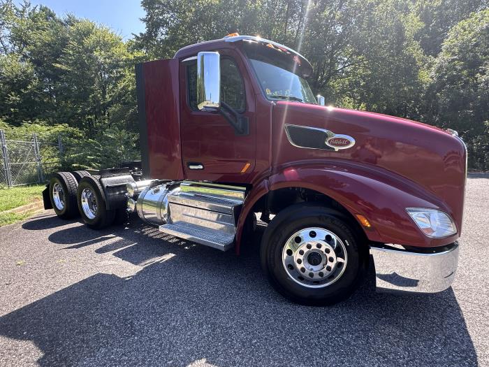 2022 Peterbilt 579-6