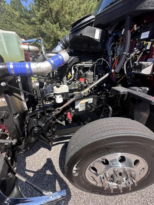 2022 Peterbilt 579-9