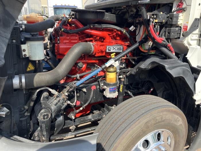 2019 International LT625-8