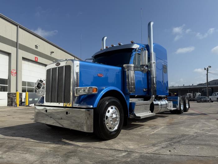 2026 Peterbilt 589-2