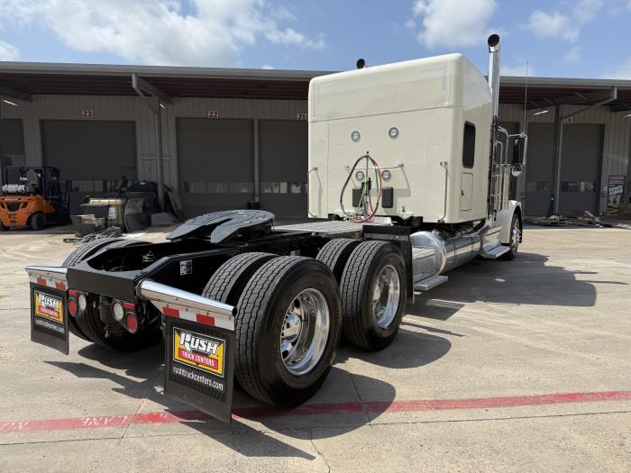 2026 Peterbilt 589-8