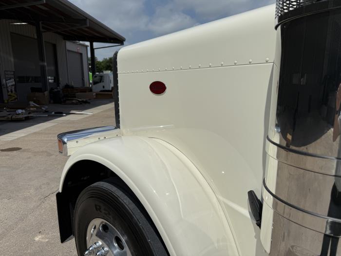 2026 Peterbilt 589-15