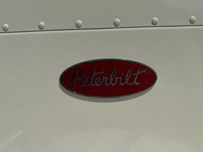 2026 Peterbilt 589-16