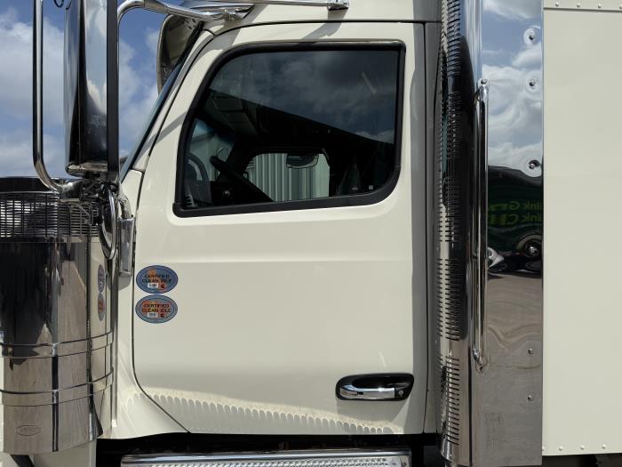 2026 Peterbilt 589-24