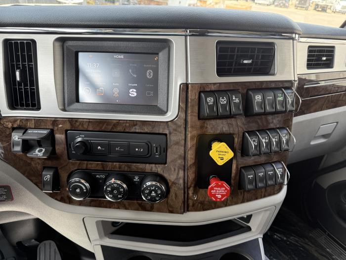 2026 Peterbilt 589-36