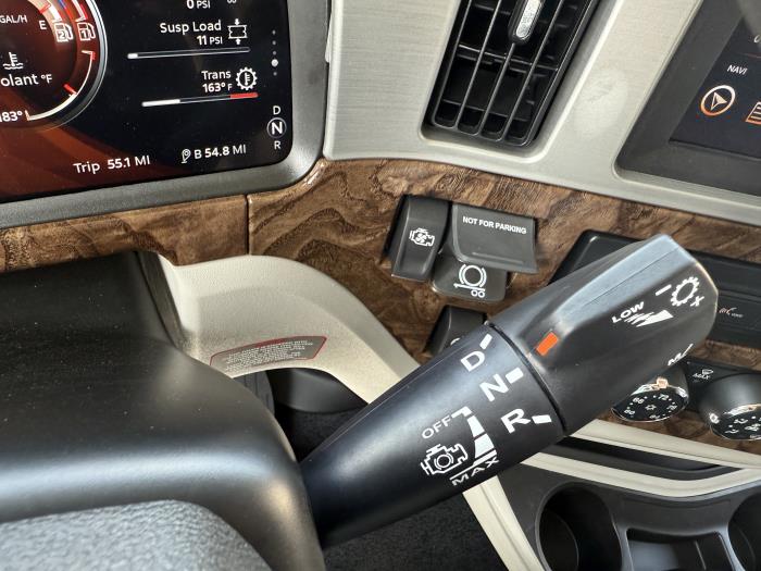 2026 Peterbilt 589-39