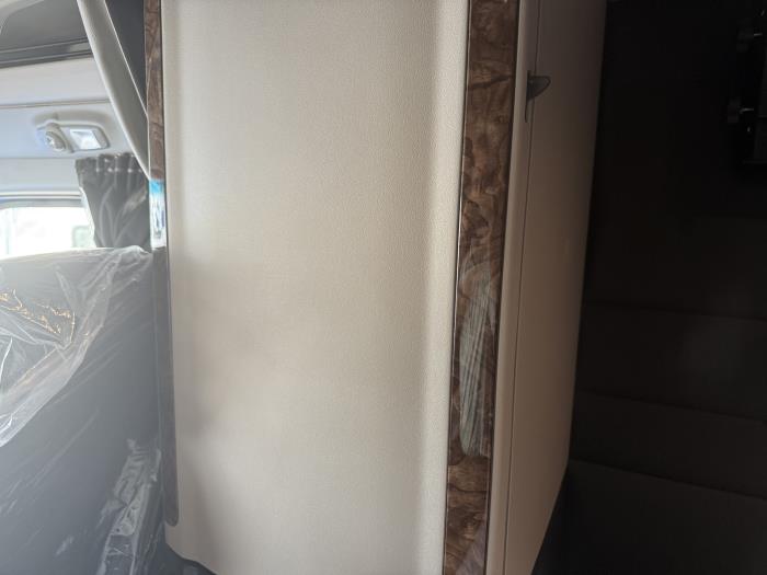 2026 Peterbilt 589-45