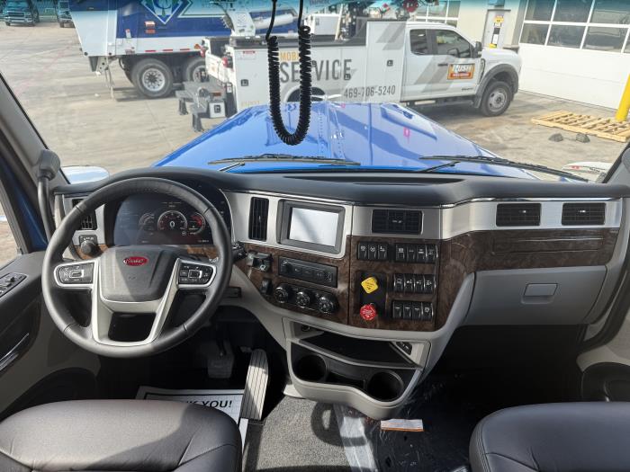 2026 Peterbilt 589-60