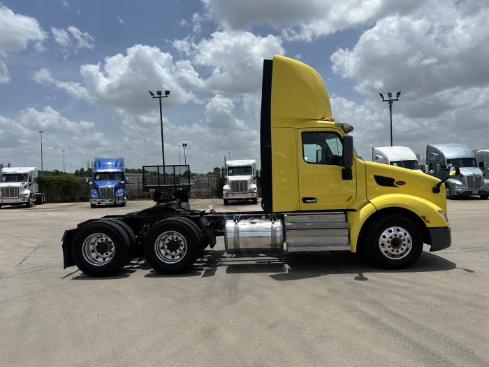 2021 Peterbilt 579-6