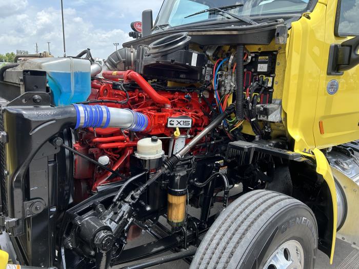 2021 Peterbilt 579-16