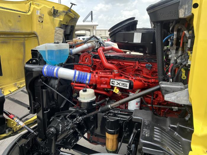 2021 Peterbilt 579-17