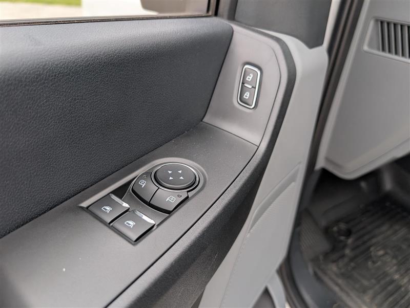 2025 Ford F-550 Regular Cab DRW 4x2 Bay Bridge Box Truck for sale #1878687 - photo 12