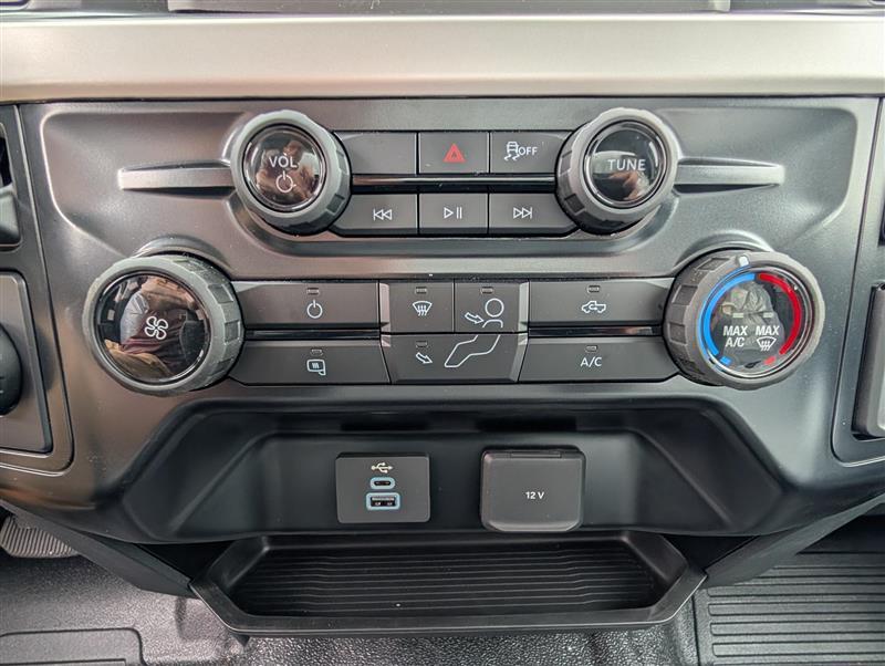 2025 Ford F-550 Regular Cab DRW 4x2 Bay Bridge Box Truck for sale #1878687 - photo 24