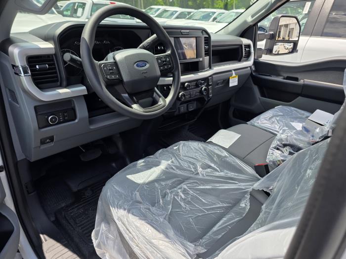 2025 Ford F-350-14