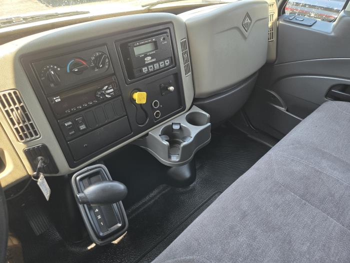 2017 International 4300-4X2-5