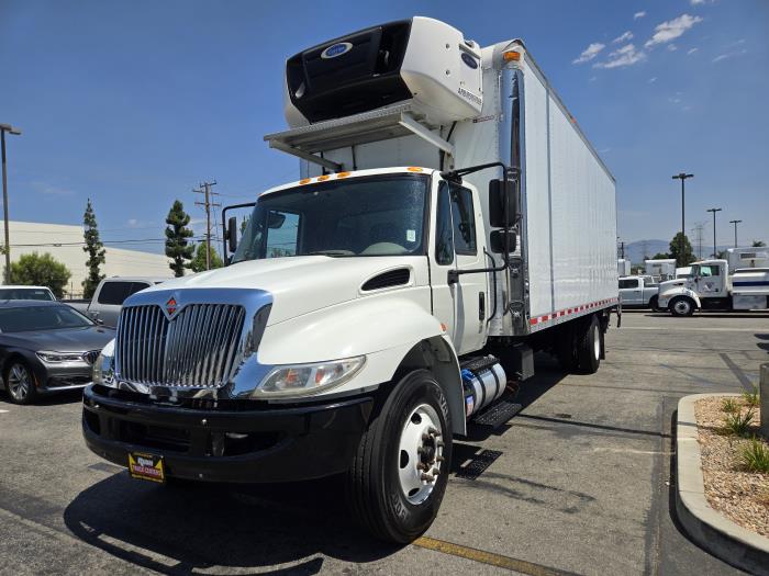 2017 International 4300-4X2-7