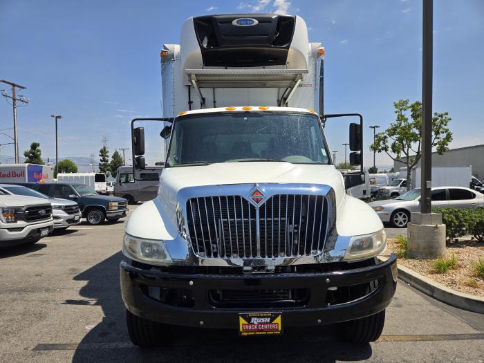 2017 International 4300-4X2-8