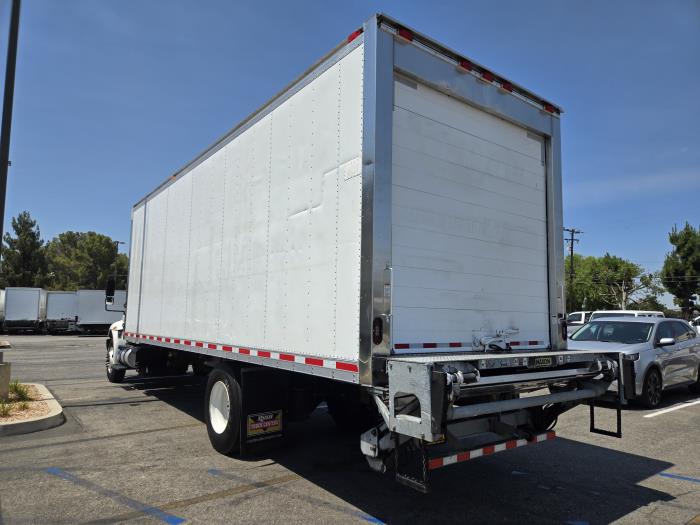 2017 International 4300-4X2-12