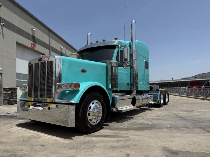 2026 Peterbilt 589-2