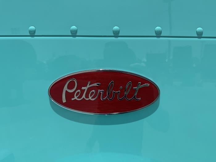 2026 Peterbilt 589-16