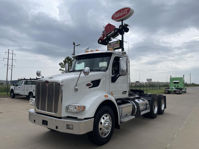 2020 Peterbilt 567-1