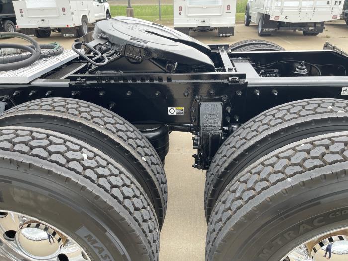 2020 Peterbilt 567-11