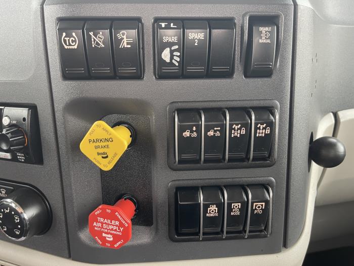 2020 Peterbilt 567-19