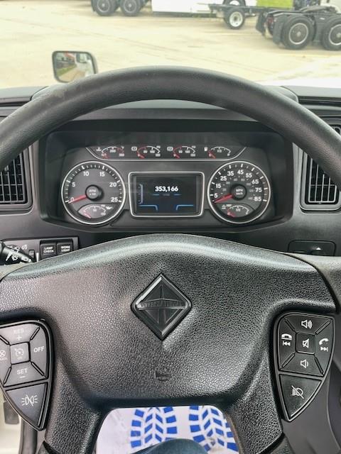 2020 International LT625-6